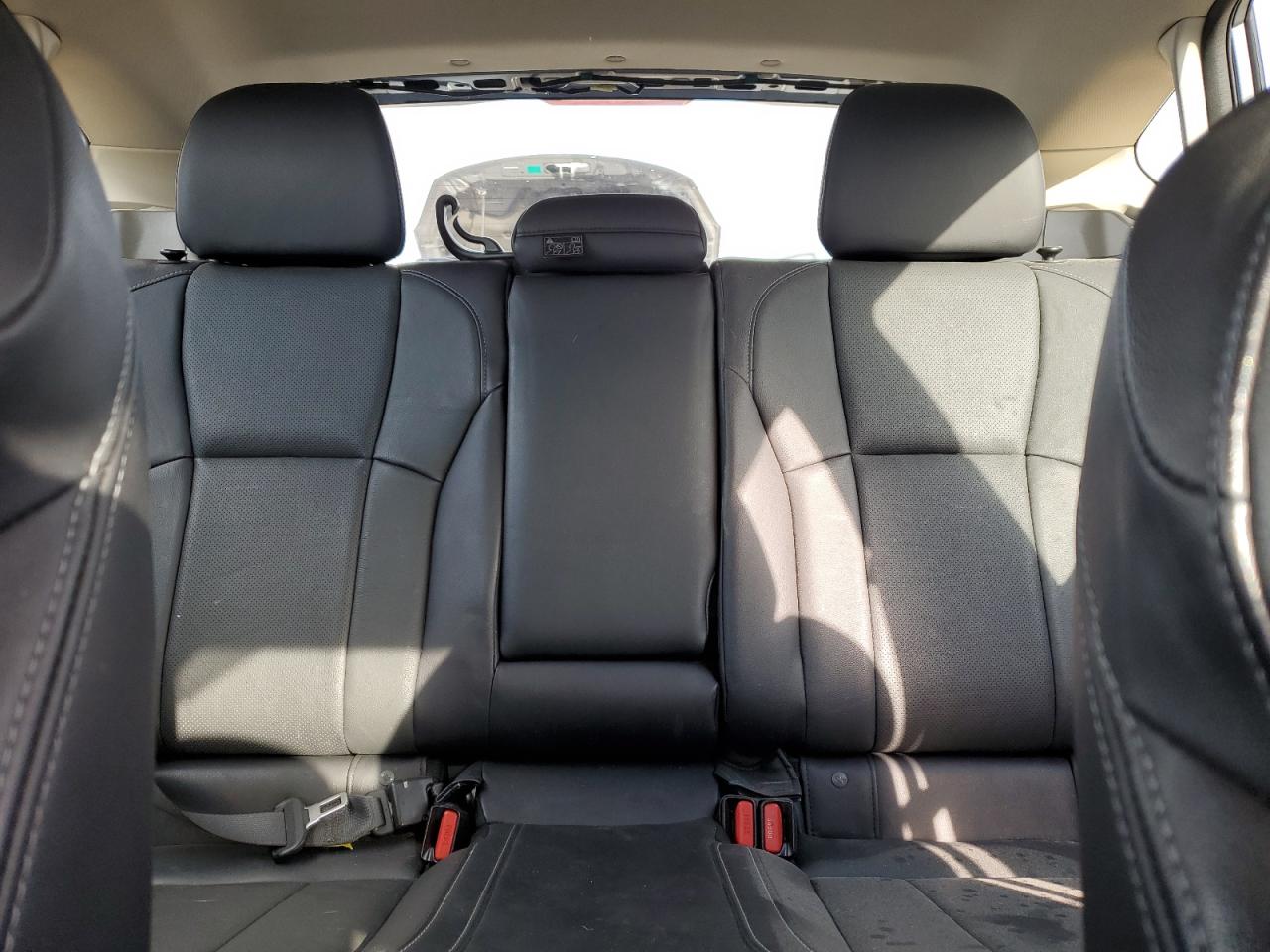 2018 Subaru Impreza Limited VIN: 4S3GTAU60J3707075 Lot: 81444135