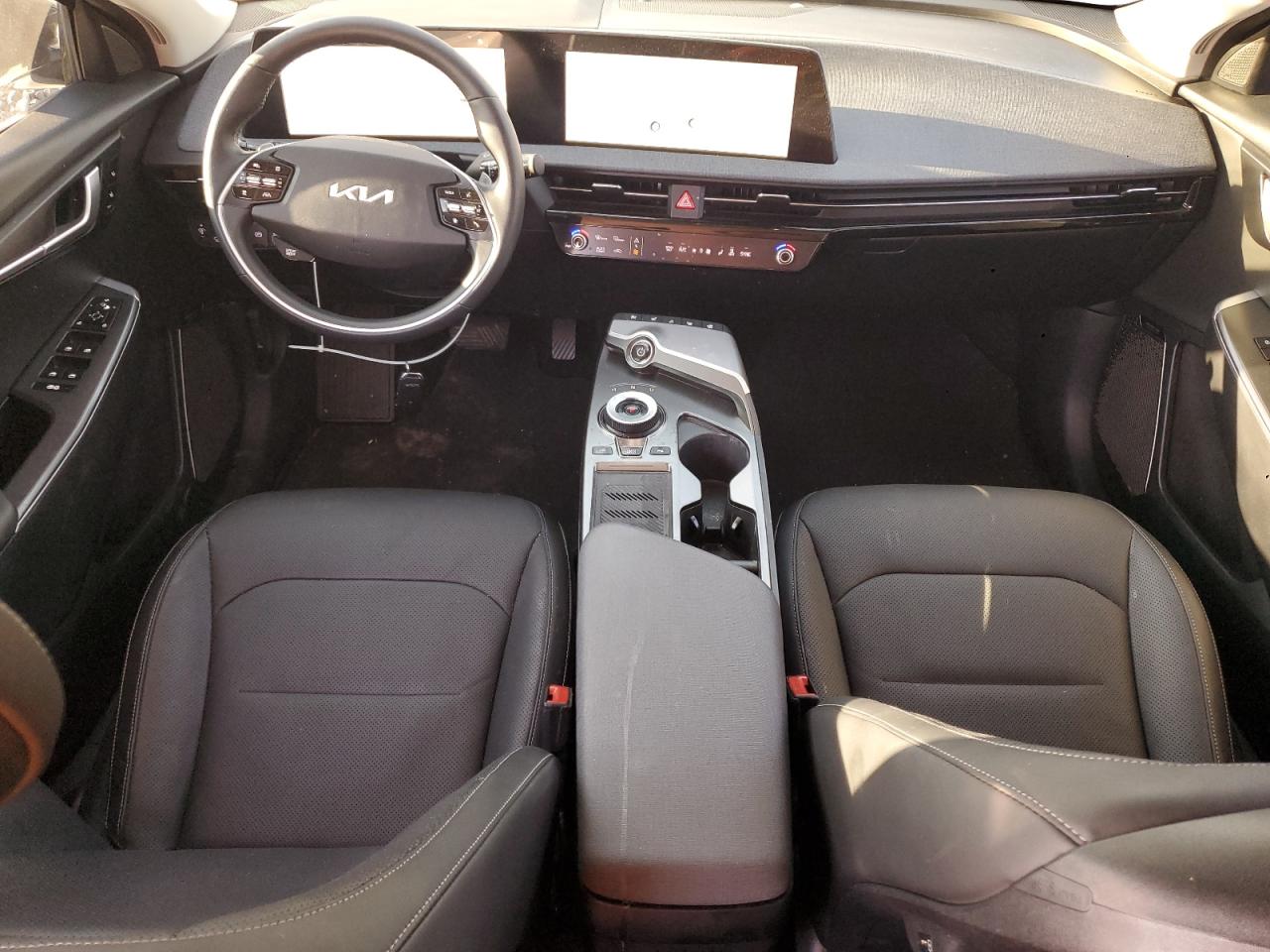 2022 Kia Ev6 Light VIN: KNDC3DLC8N5060281 Lot: 70823635