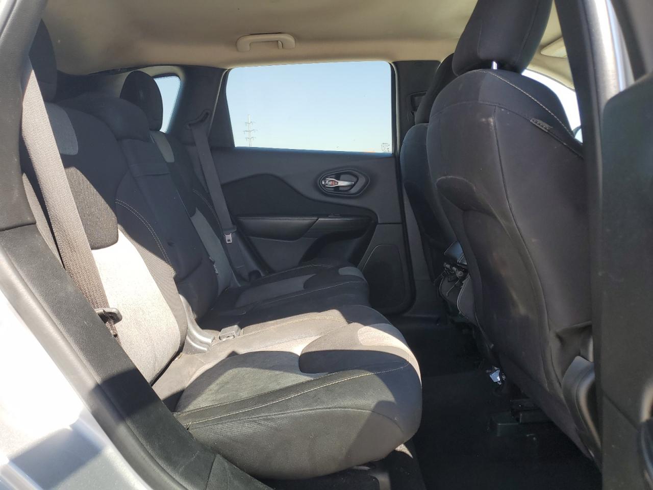 2014 Jeep Cherokee VIN: 1C4PJLCS7EW106007 Lot: 80724525