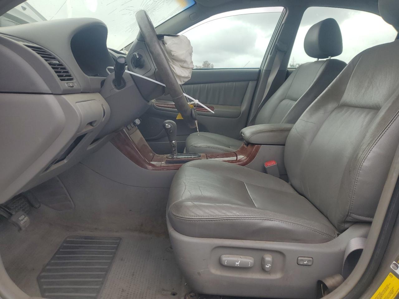 2005 Toyota Camry Le VIN: 4T1BF30K65U606800 Lot: 81893455