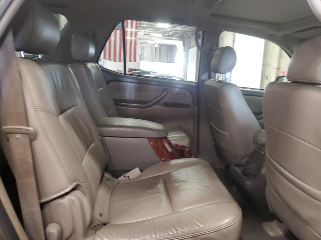 2007 Toyota Sequoia Limited VIN: 5TDBT48A67S292104 Lot: 81922765