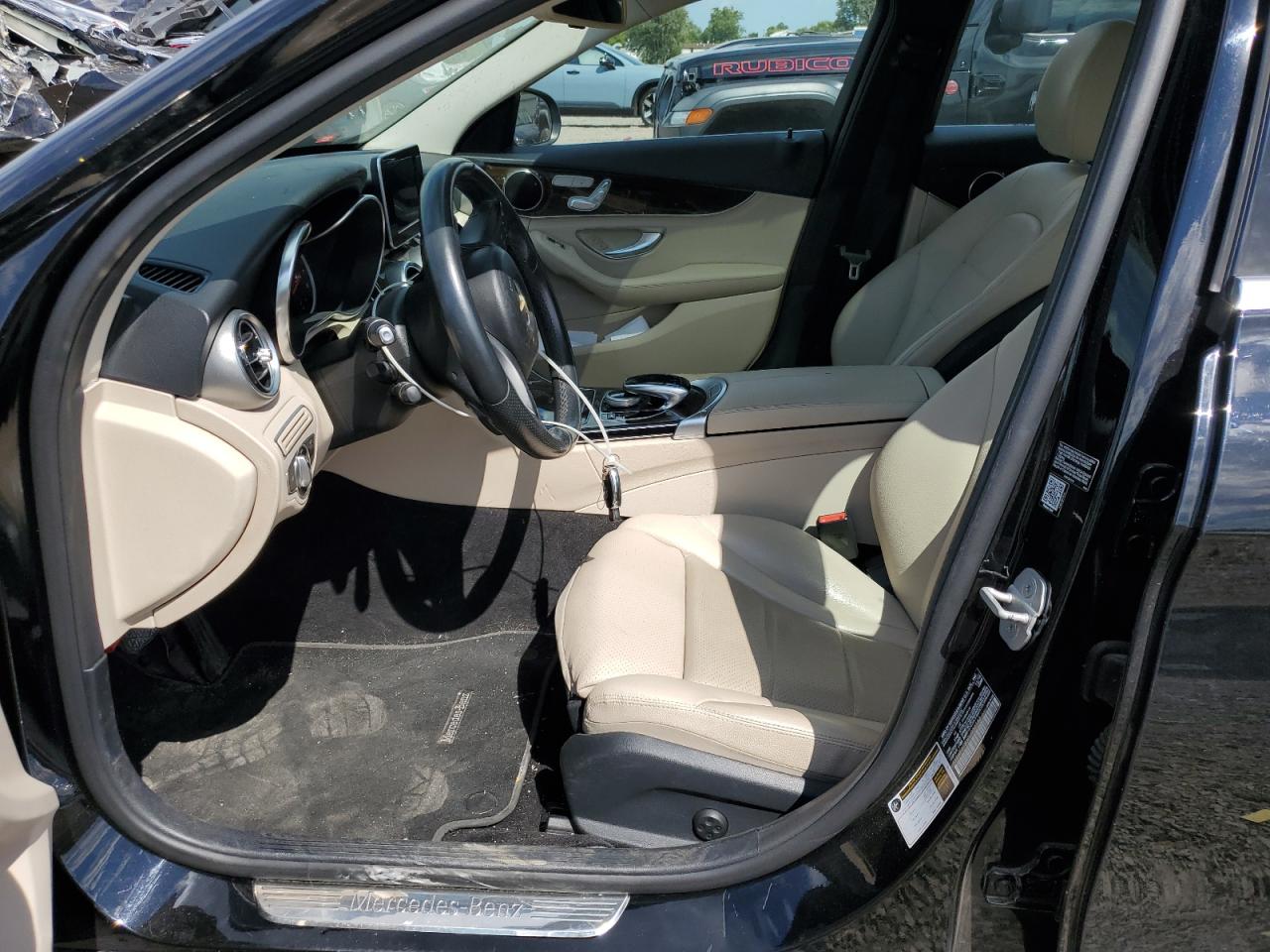 2015 Mercedes-Benz C 300 4Matic VIN: 55SWF4KB3FU032142 Lot: 71426305