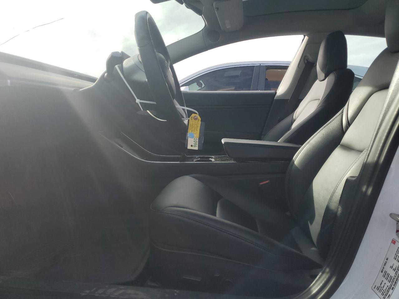 2018 Tesla Model 3 VIN: 5YJ3E1EB7JF122016 Lot: 83822555