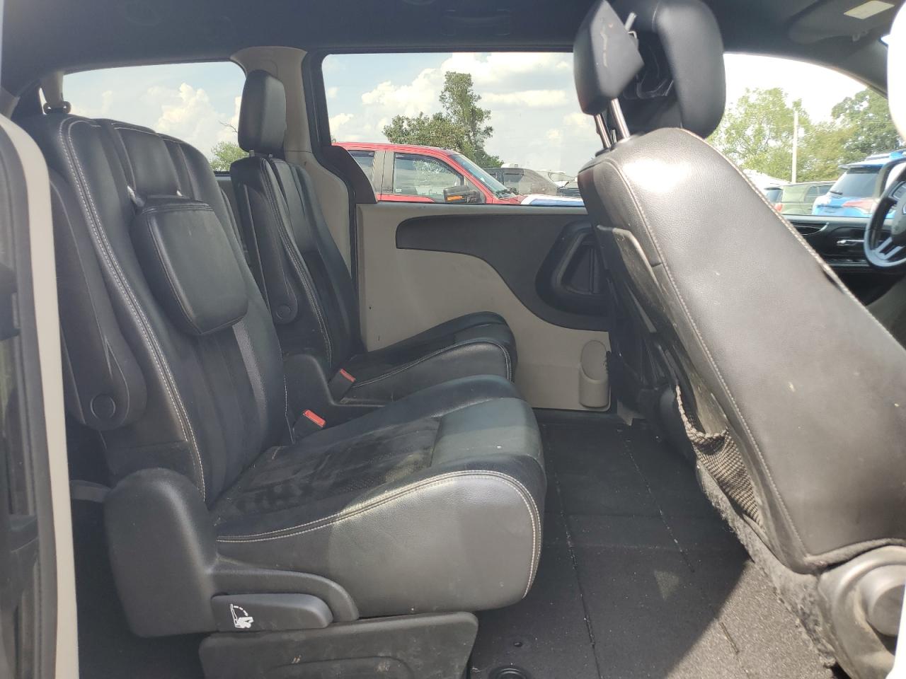2017 Dodge Grand Caravan Sxt VIN: 2C4RDGCG8HR696914 Lot: 80707915