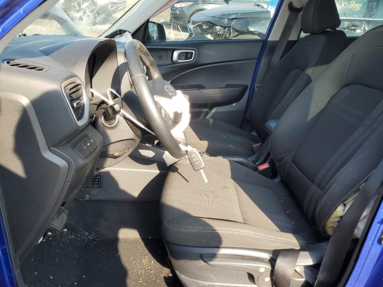 2022 Hyundai Venue Sel VIN: KMHRC8A35NU208067 Lot: 81024465