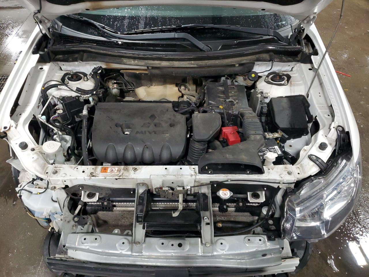 2015 Mitsubishi Outlander Se VIN: JA4AZ3A31FZ008739 Lot: 81408315