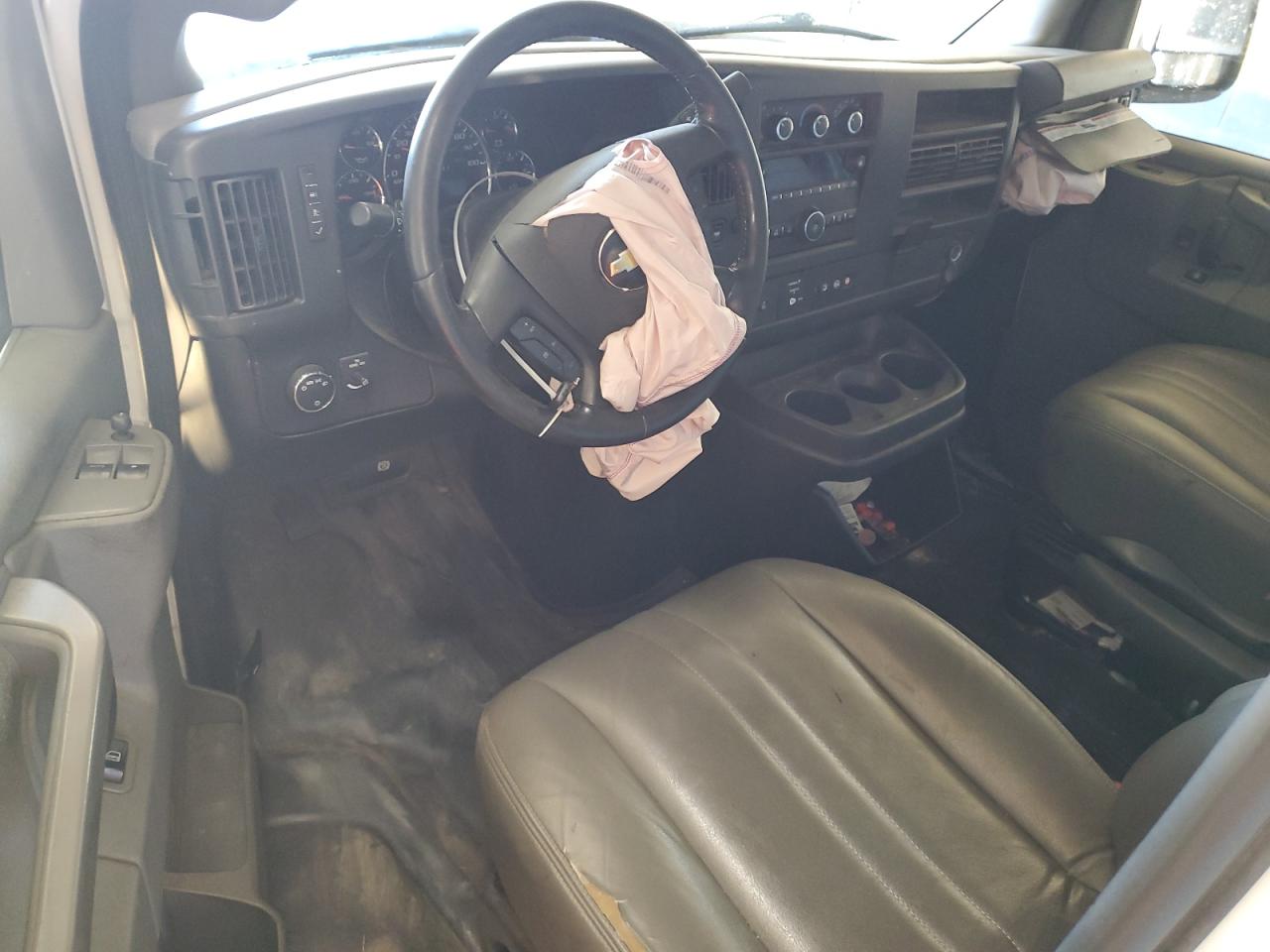 2020 Chevrolet Express G2500 VIN: 1GCWGAFP4L1269097 Lot: 84246555