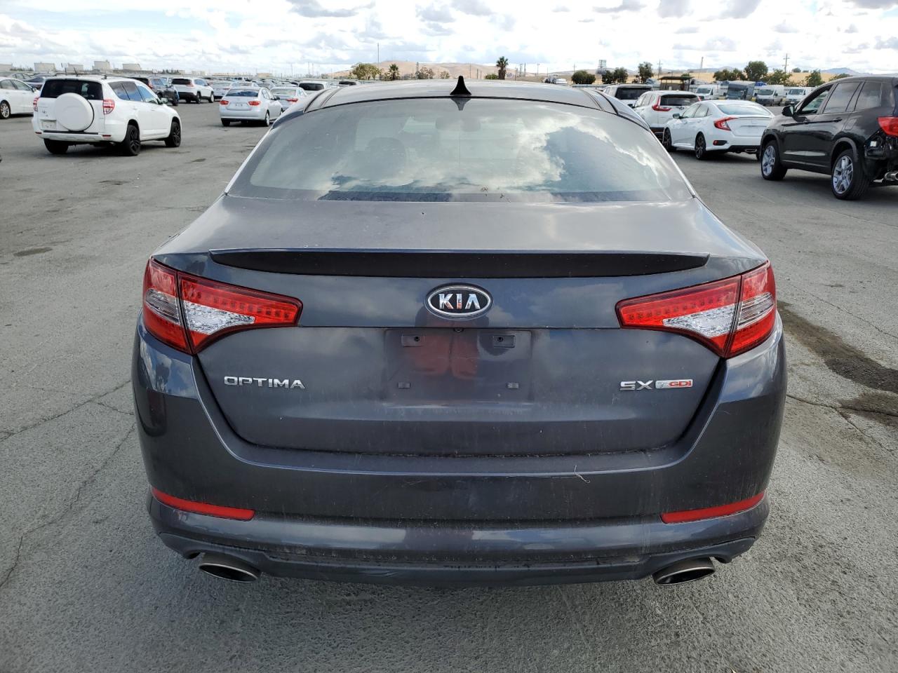 2011 Kia Optima Sx VIN: KNAGR4A60B5161174 Lot: 84570935