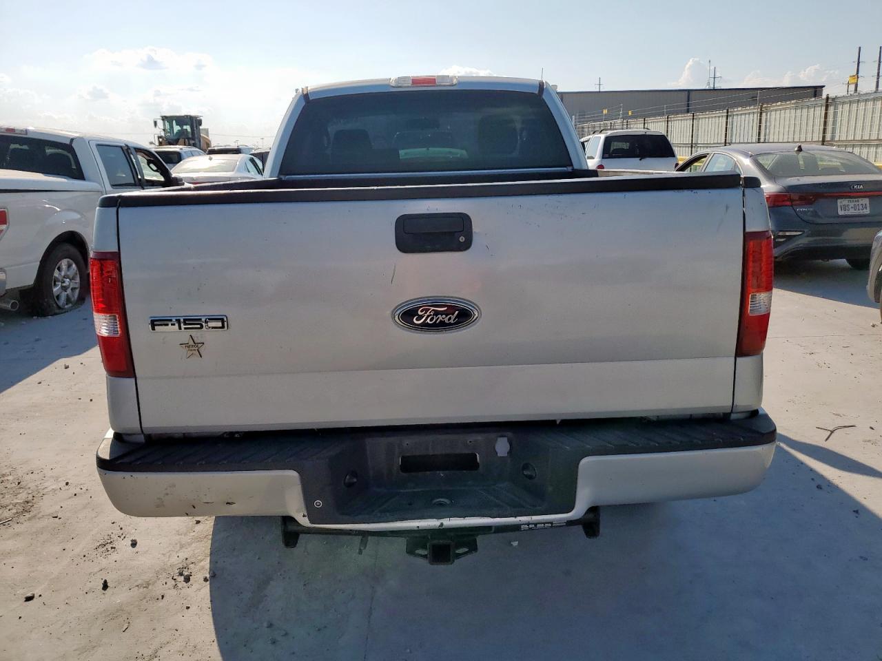 2005 Ford F150 VIN: 1FTRF12225NB37719 Lot: 81027665
