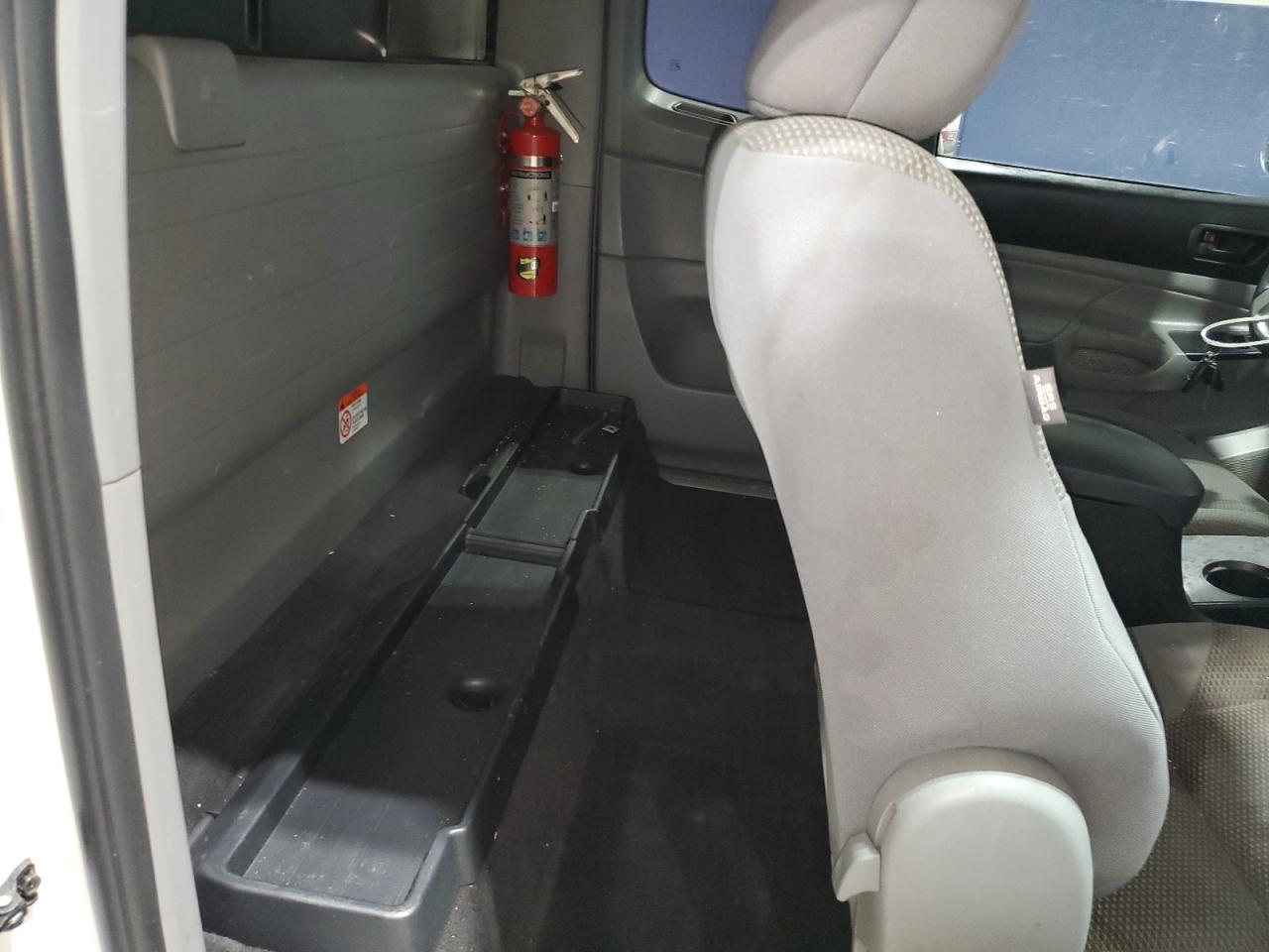 2015 Toyota Tacoma Access Cab VIN: 5TFTX4CN8FX056534 Lot: 81611135