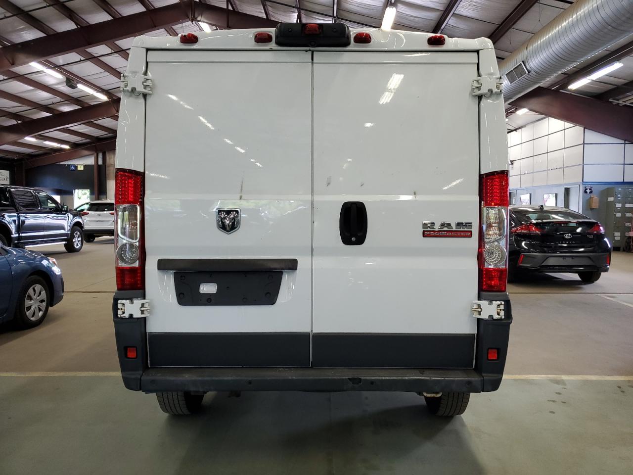 2017 Ram Promaster 1500 1500 Standard VIN: 3C6TRVAGXHE552336 Lot: 81212575