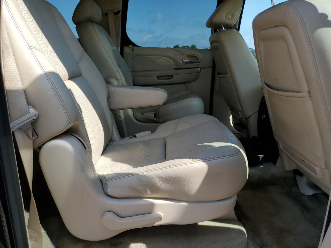 2008 Cadillac Escalade Esv VIN: 1GYFK66868R115756 Lot: 71609515