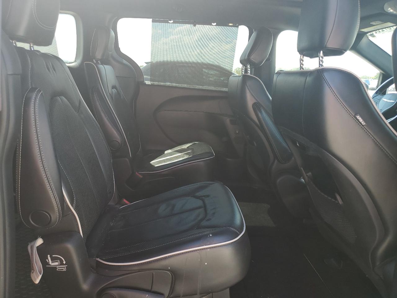 2019 Chrysler Pacifica Limited VIN: 2C4RC1GG6KR653450 Lot: 81572685