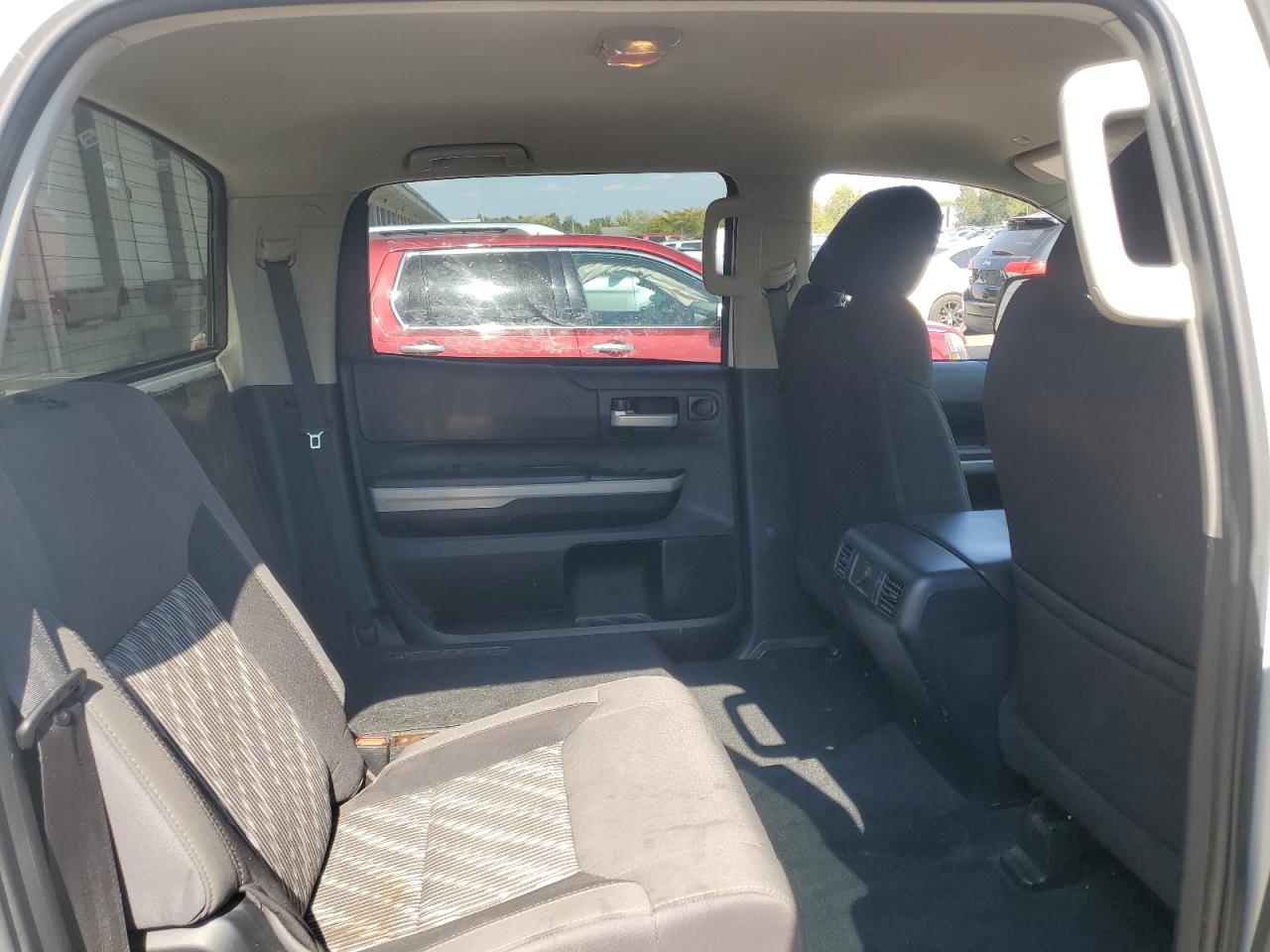 2020 Toyota Tundra Crewmax Sr5 VIN: 5TFDY5F19LX896138 Lot: 72053165