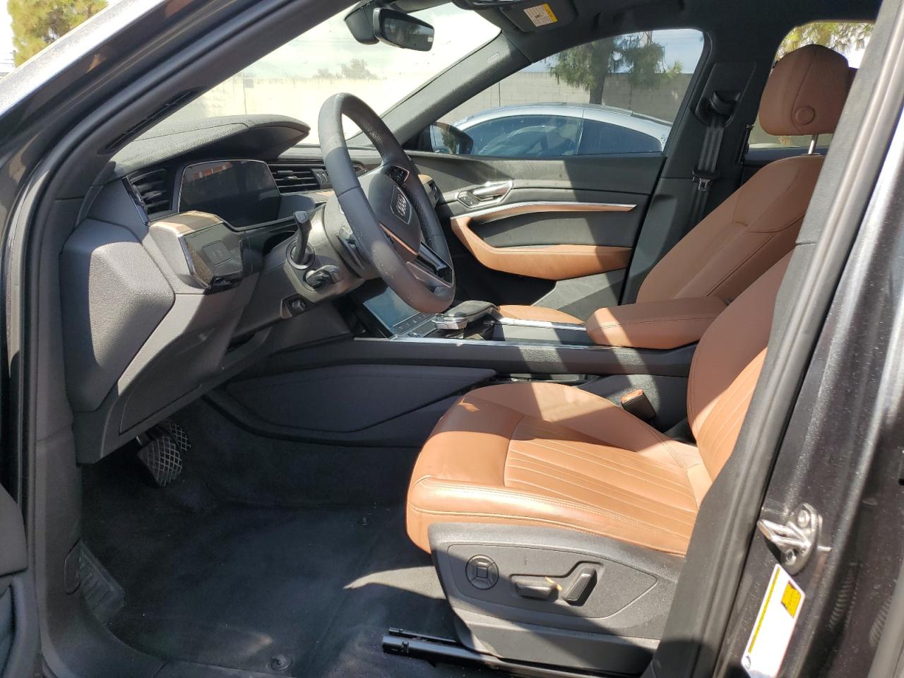 2024 Audi Q8 E-Tron Sportback Premium VIN: WA1BAAGE4RB025573 Lot: 71913765
