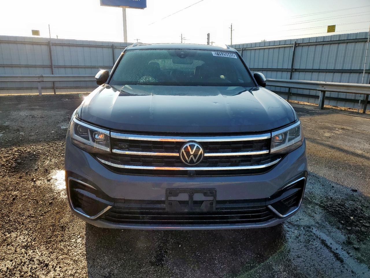 2022 Volkswagen Atlas Cross Sport Sel Premium R-Line VIN: 1V2FE2CA0NC205849 Lot: 71525945