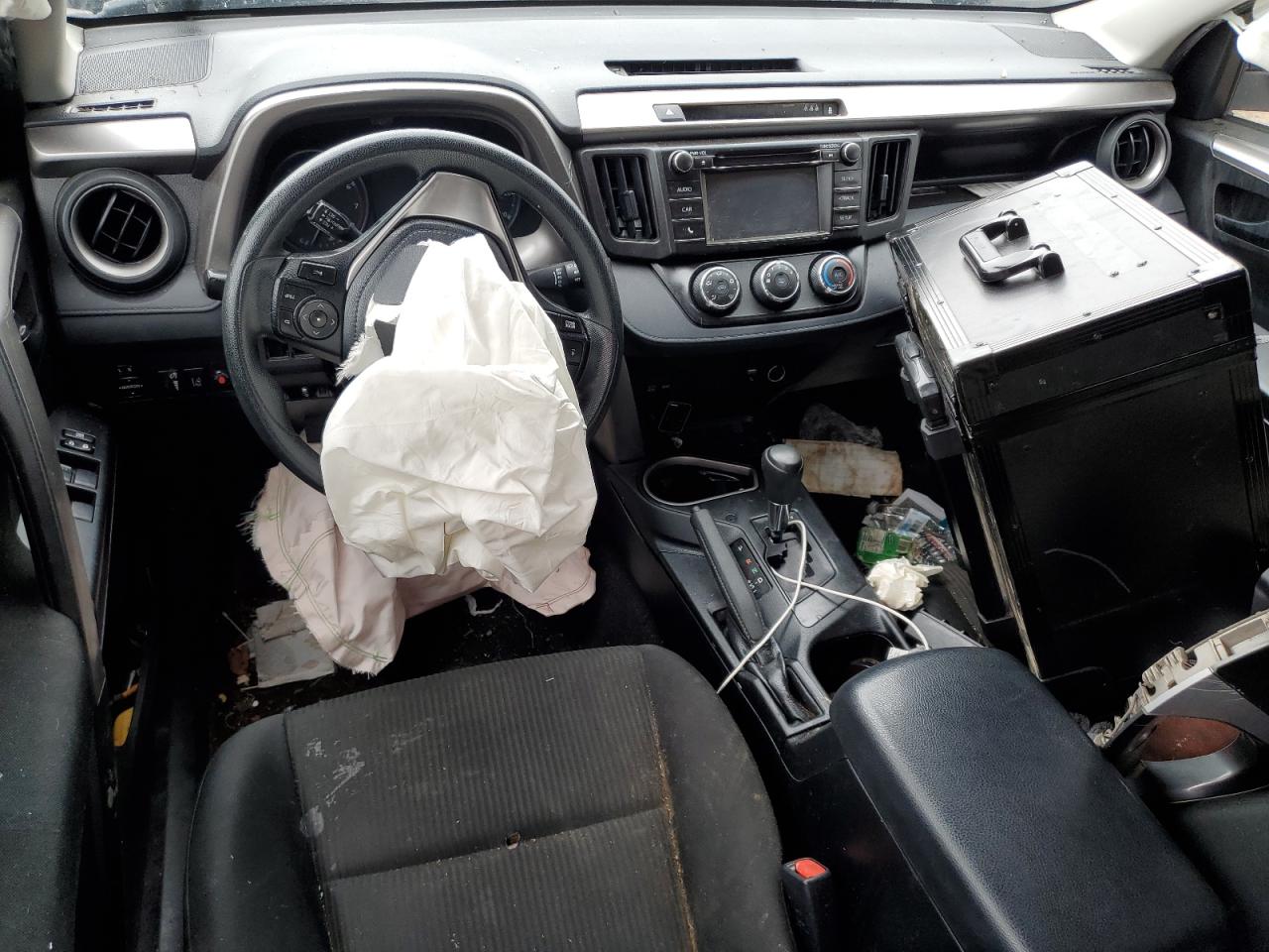 2017 Toyota Rav4 Le VIN: JTMZFREV6HJ710735 Lot: 81769195