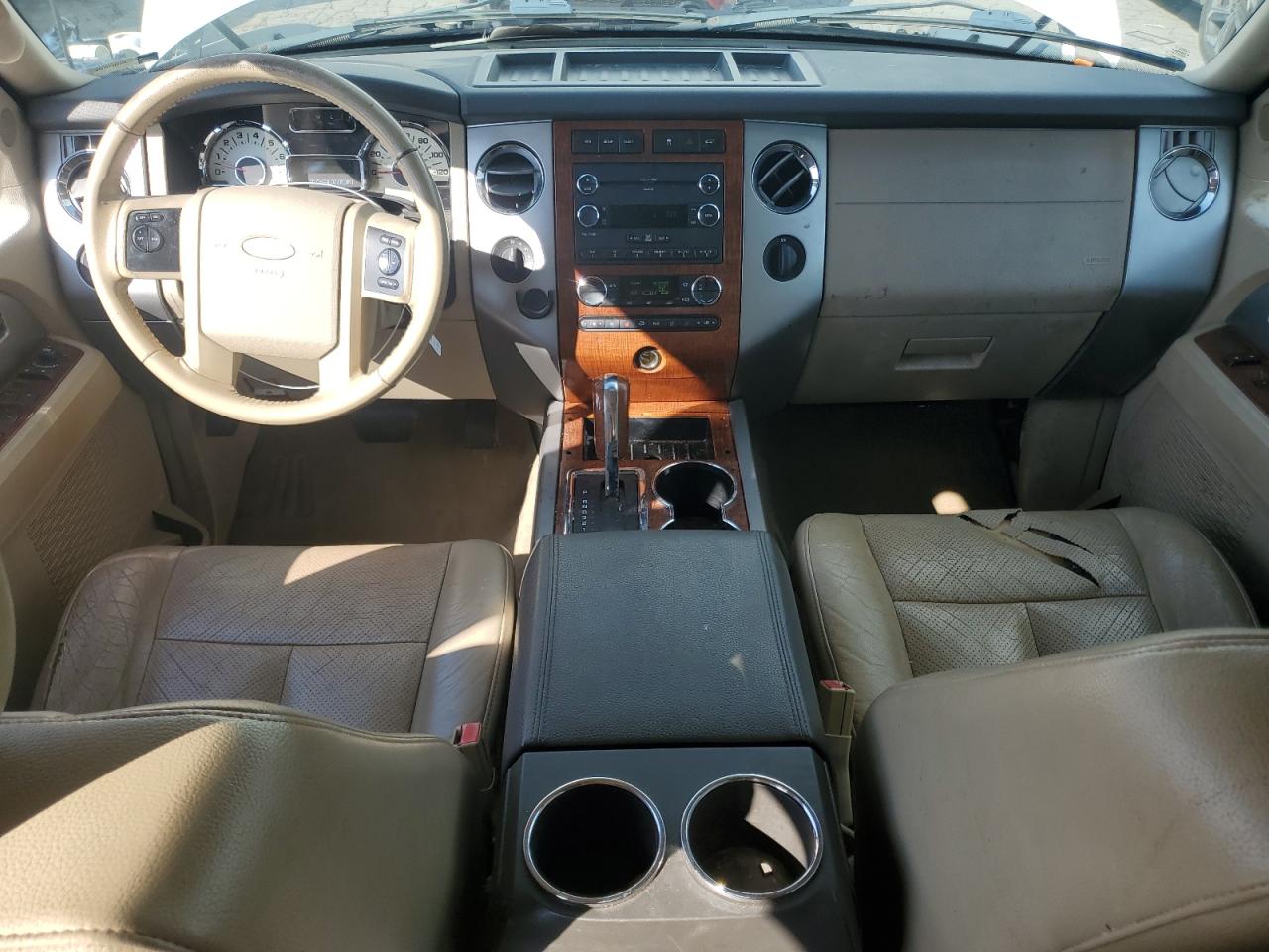 2010 Ford Expedition Eddie Bauer VIN: 1FMJU1J57AEA33764 Lot: 81876965