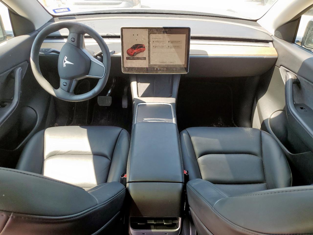 2022 Tesla Model Y VIN: 7SAYGDEE6NF438883 Lot: 71823695