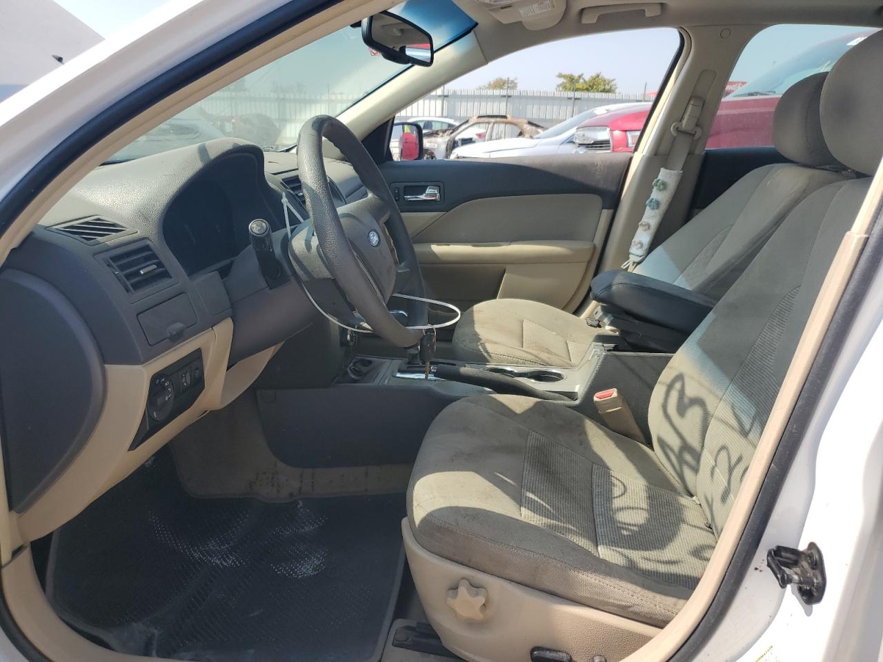 2011 Ford Fusion Se VIN: 3FAHP0HA3BR211066 Lot: 71911825