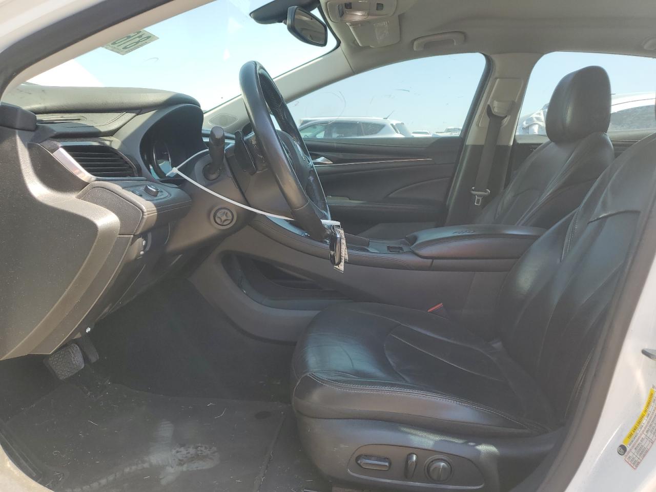 2017 Buick Lacrosse Essence VIN: 1G4ZP5SS6HU135790 Lot: 81659255