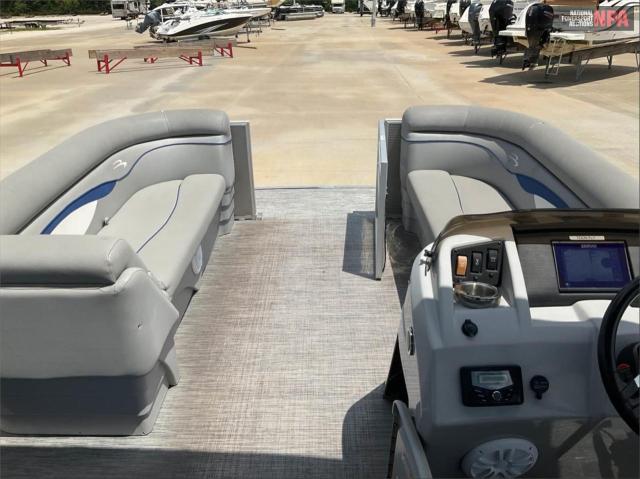 2023 ETW PONT/ BOAT  