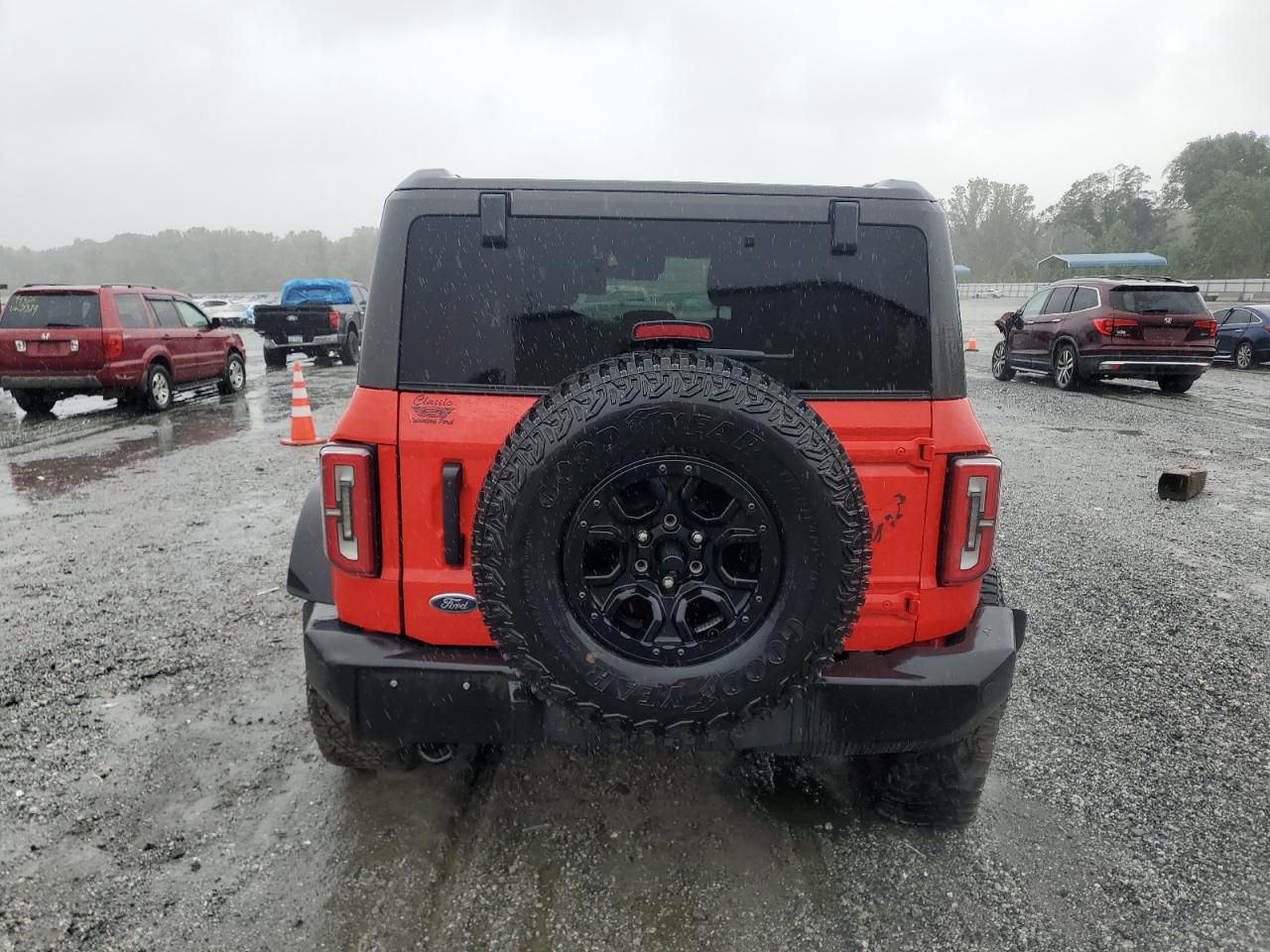 2023 Ford Bronco Base VIN: 1FMEE5DPXPLA90449 Lot: 84587425