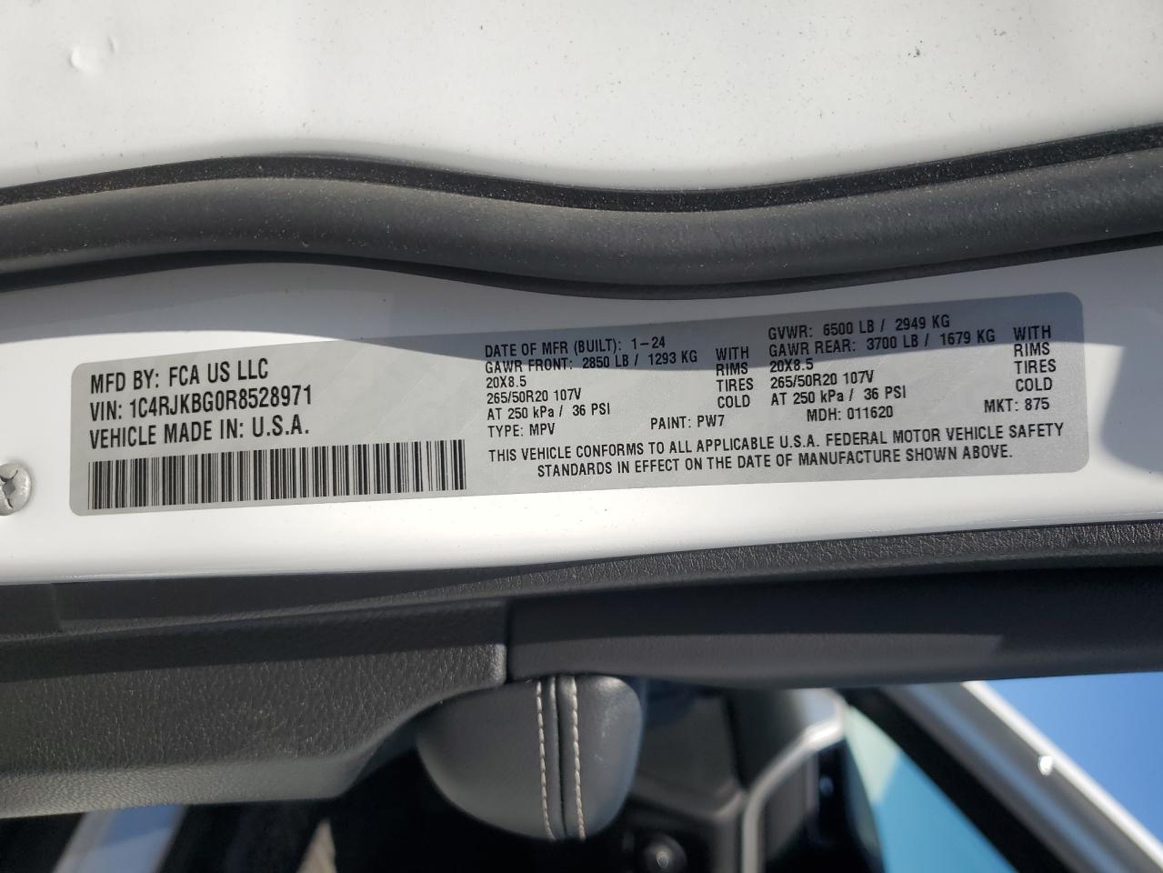 2024 Jeep Grand Cherokee L Limited VIN: 1C4RJKBG0R8528971 Lot: 71630395