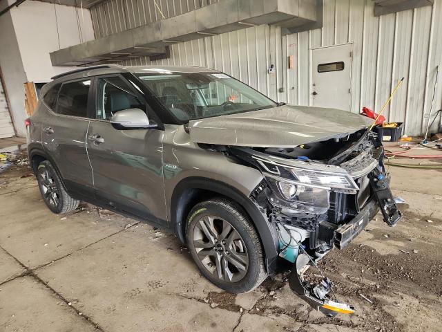 KIA SELTOS 2021 Серебристый