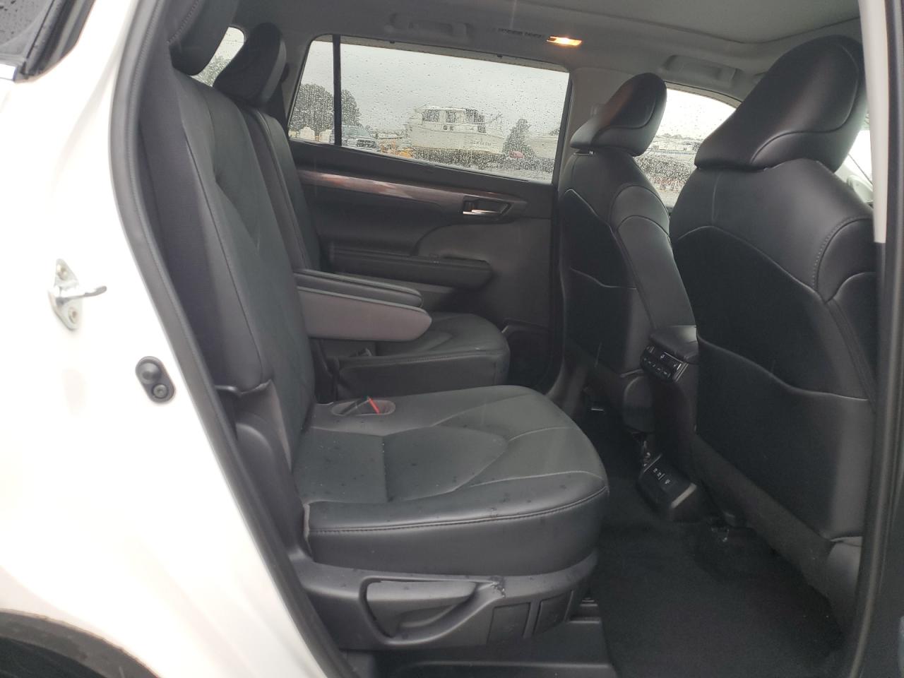 2021 Toyota Highlander Platinum VIN: 5TDFZRBH9MS123290 Lot: 84545465