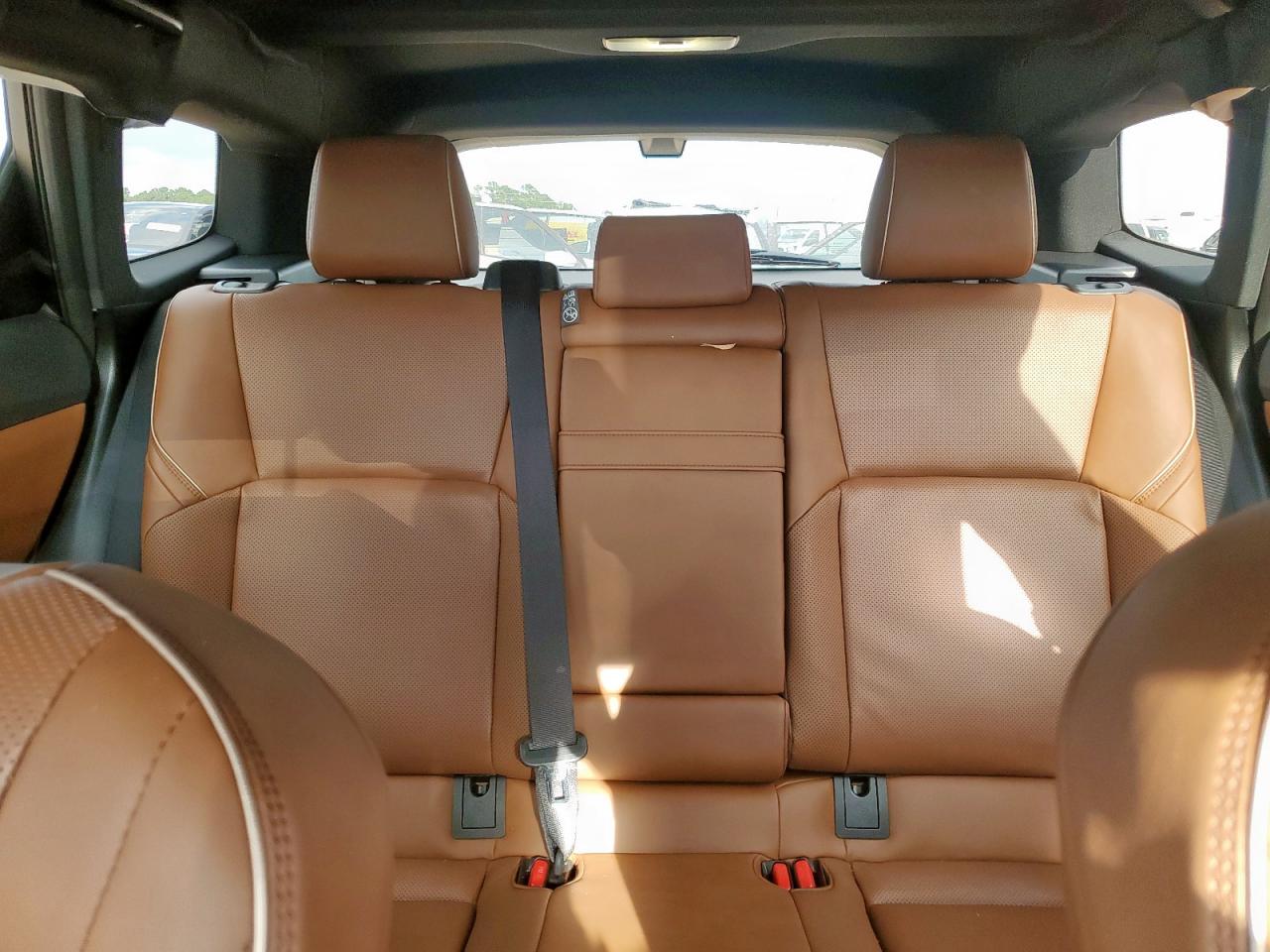 2025 Toyota Crown Signia Xle VIN: JTDACAAJ7S3018134 Lot: 84009385