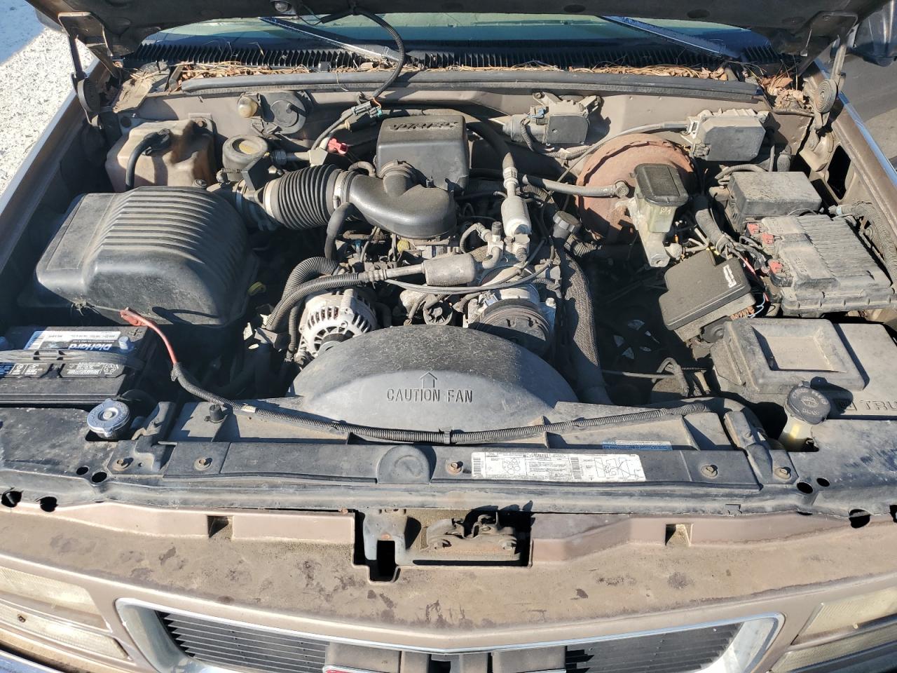 1996 GMC Suburban C1500 VIN: 3GKEC16R7TG503943 Lot: 80687605