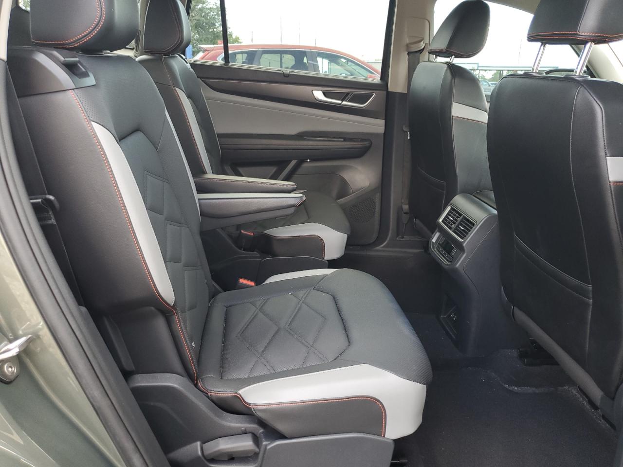 2024 Volkswagen Atlas VIN: 1V2GR2CA3RC596185 Lot: 80652315