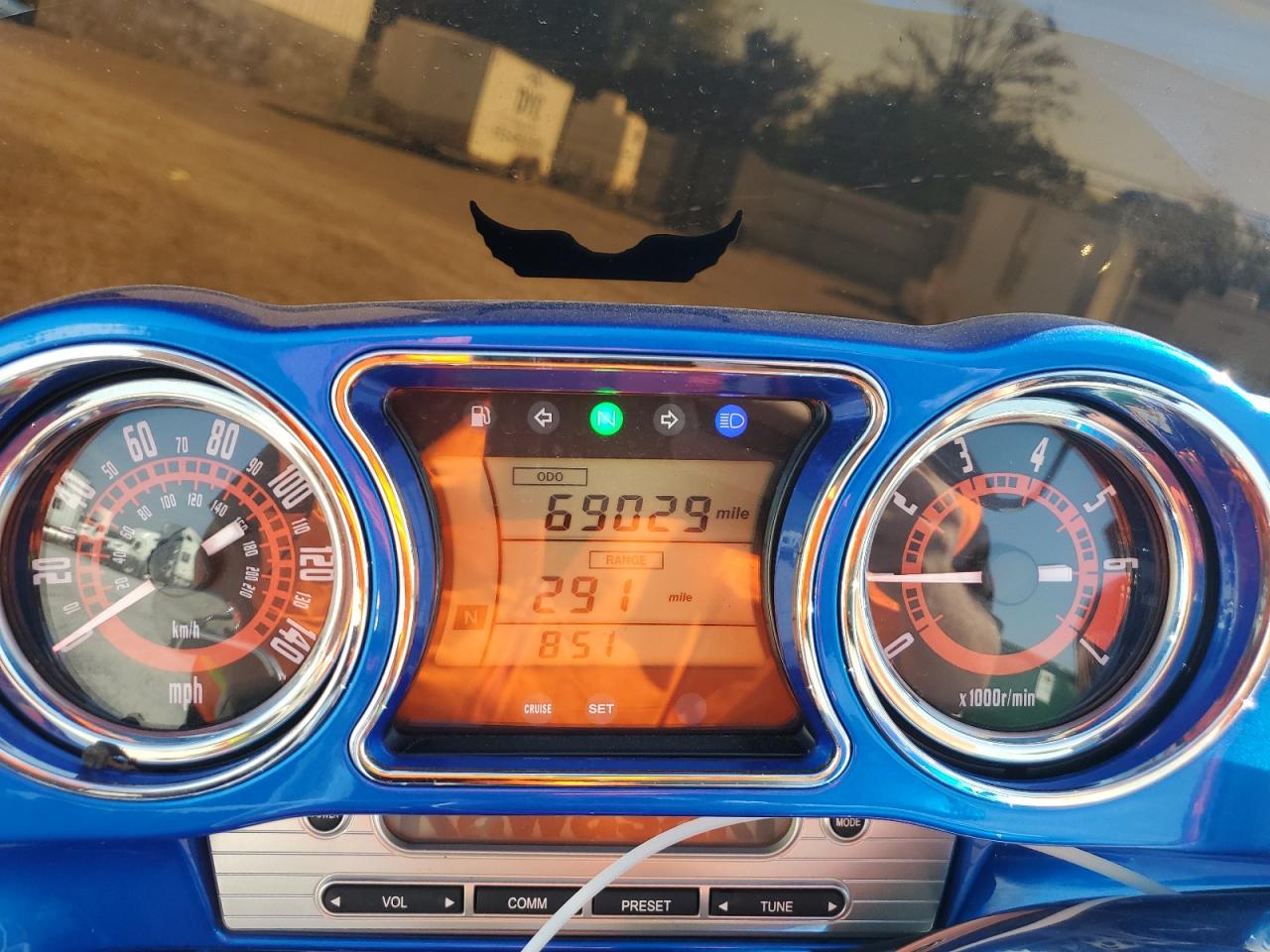 2012 Kawasaki Vn1700 J VIN: JKBVNRJ1XCA005147 Lot: 81131825