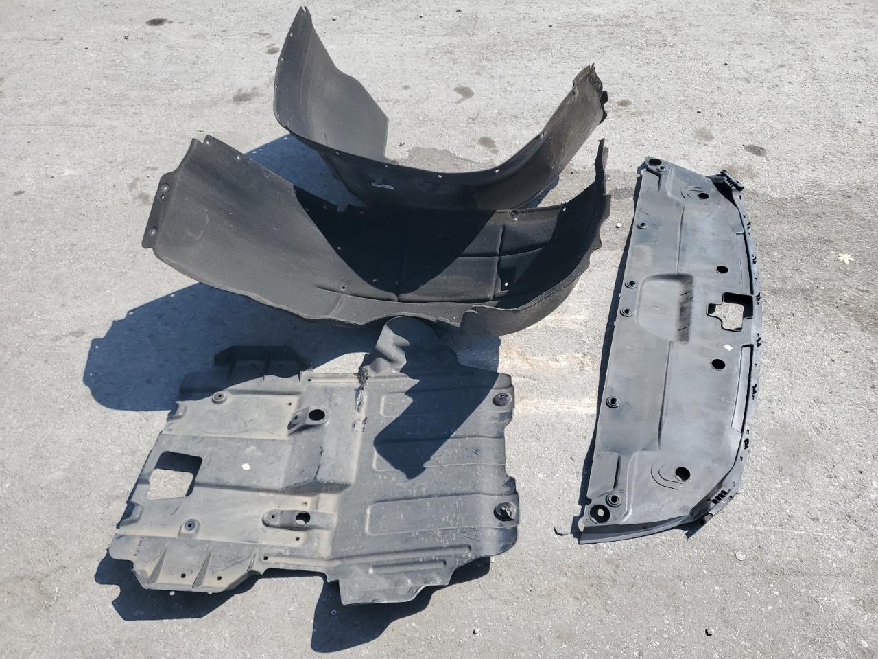 2015 GMC Yukon Denali VIN: 1GKS2CKJ2FR677490 Lot: 81409045