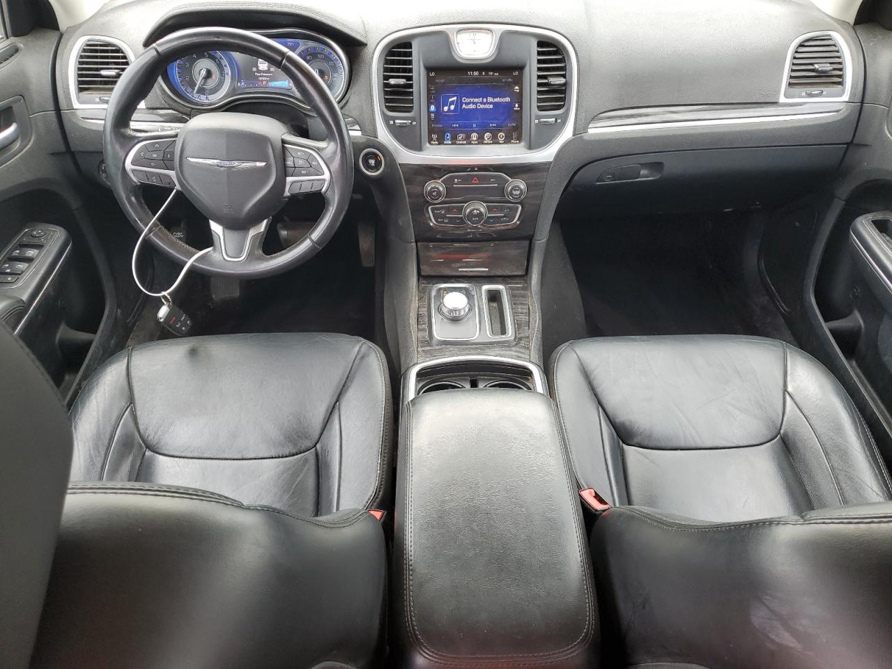 2015 Chrysler 300 Limited VIN: 2C3CCARGXFH830987 Lot: 71806215