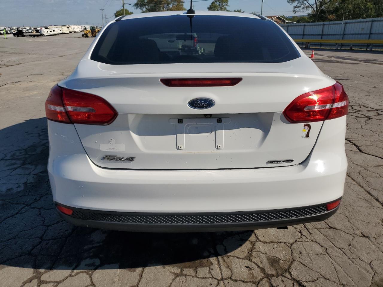 2015 Ford Focus S VIN: 1FADP3E26FL355986 Lot: 84446145