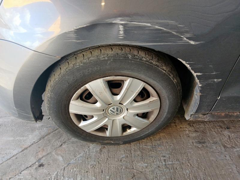 2010 VOLKSWAGEN POLO S