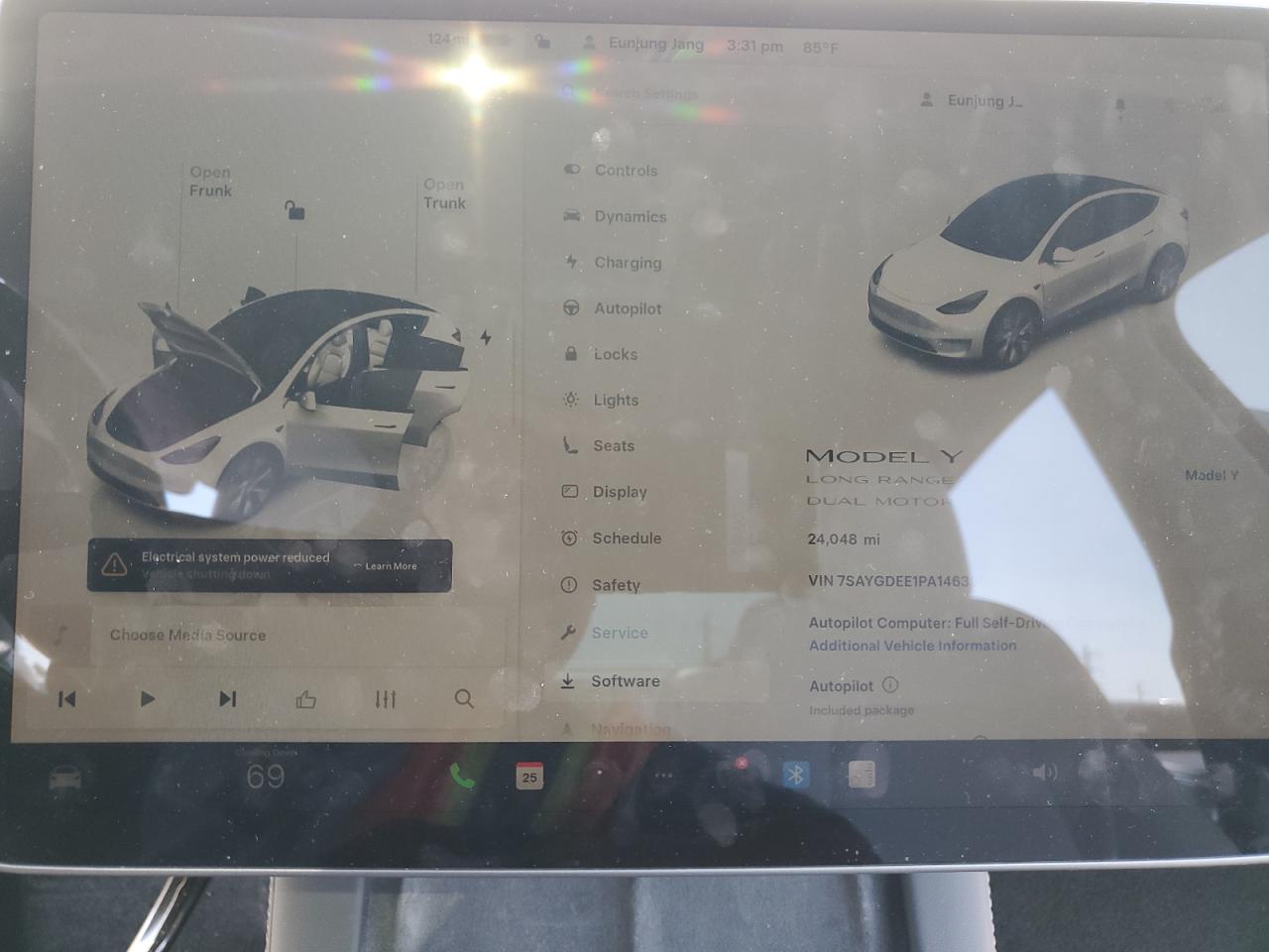 2023 Tesla Model Y VIN: 7SAYGDEE1PA146395 Lot: 84204145