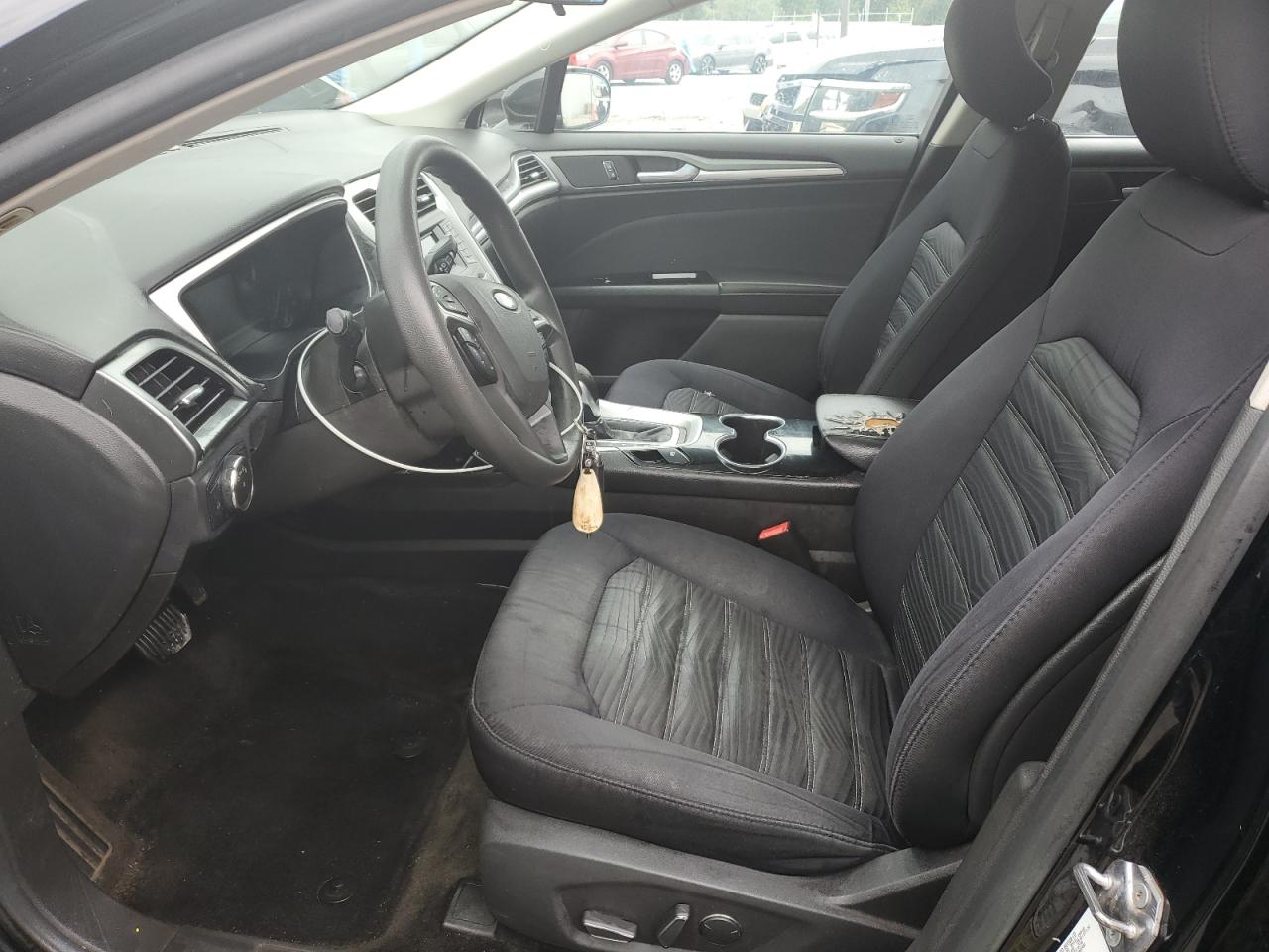 2016 Ford Fusion Se VIN: 3FA6P0H7XGR358438 Lot: 84031125