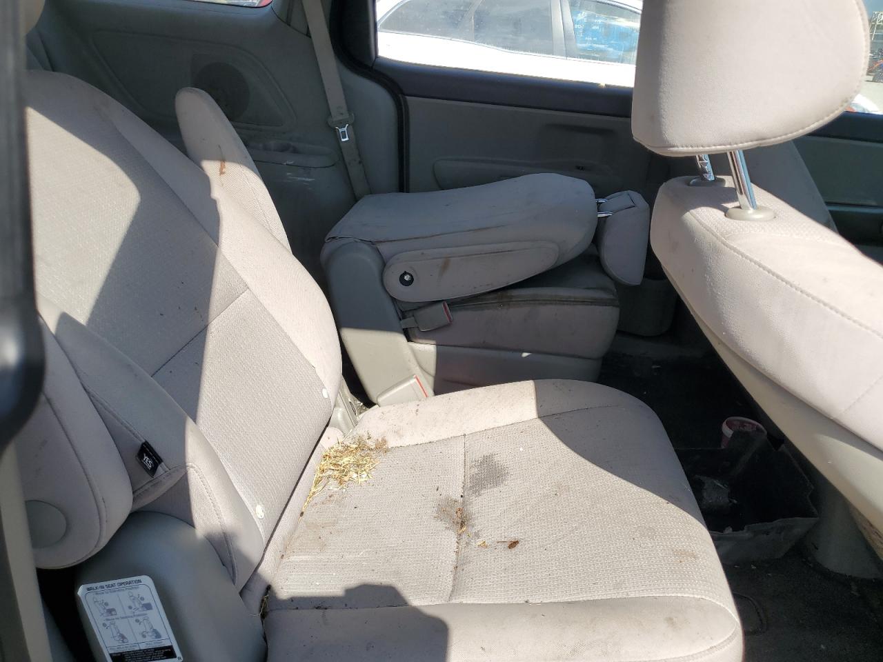 2016 Kia Sedona L VIN: KNDMA5C15G6207832 Lot: 81891715