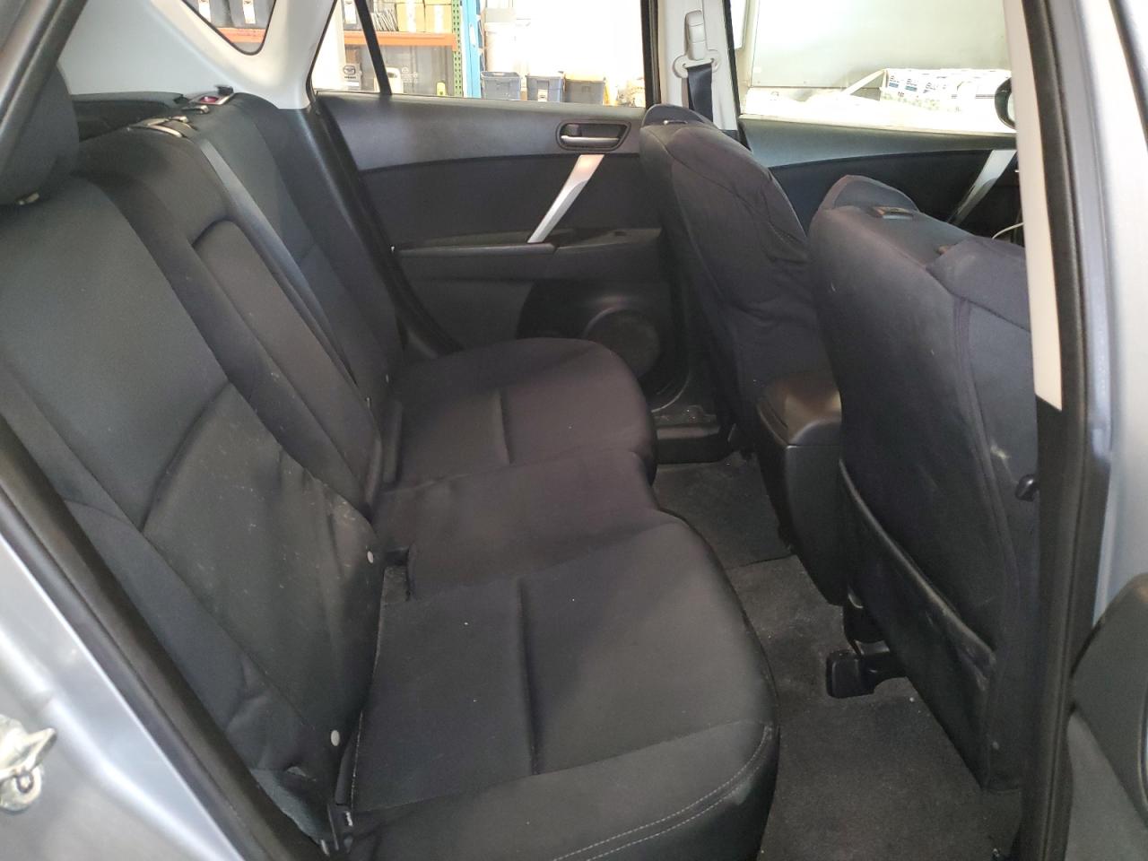 2011 Mazda 3 S VIN: JM1BL1K56B1902390 Lot: 71721755