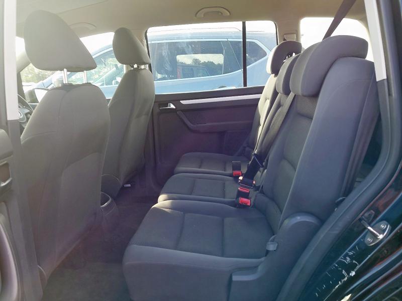 2011 VOLKSWAGEN TOURAN S TDI 106 