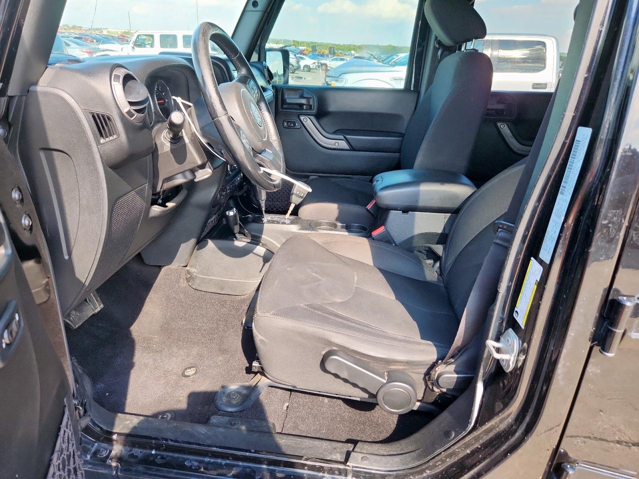 2017 Jeep Wrangler Unlimited Sport VIN: 1C4BJWDG9HL709861 Lot: 71112275