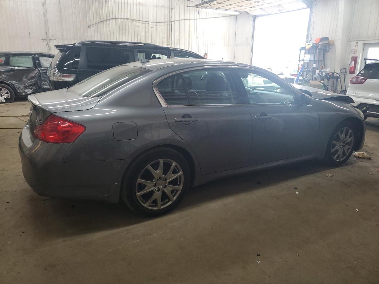 2011 Infiniti G37 VIN: JN1CV6AR2BM404995 Lot: 81924815