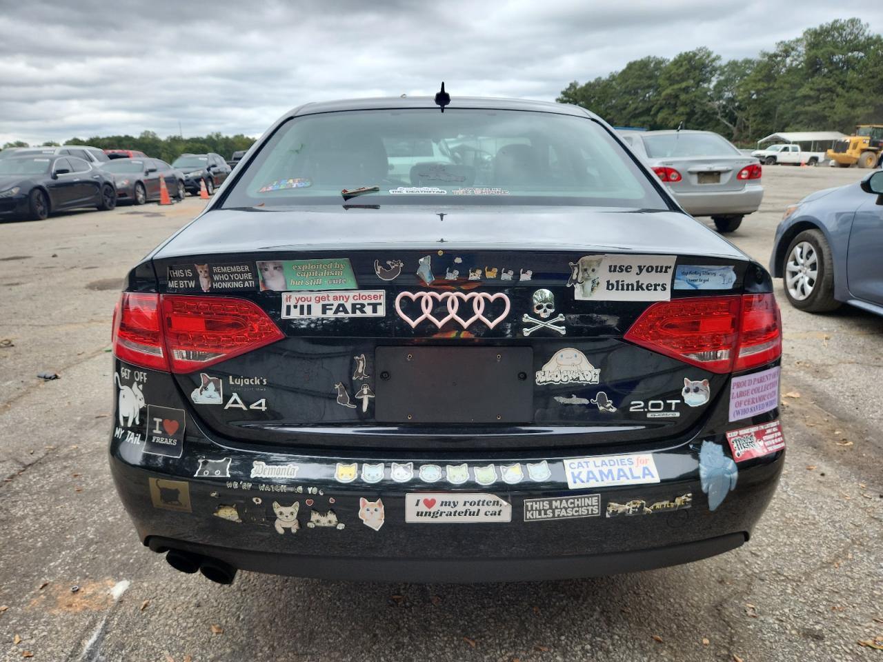 2010 Audi A4 Premium Plus VIN: WAUFFAFL1AN033588 Lot: 84226385