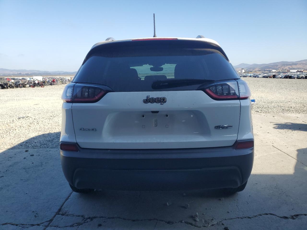 2020 Jeep Cherokee Latitude VIN: 1C4PJMCBXLD654615 Lot: 80845785