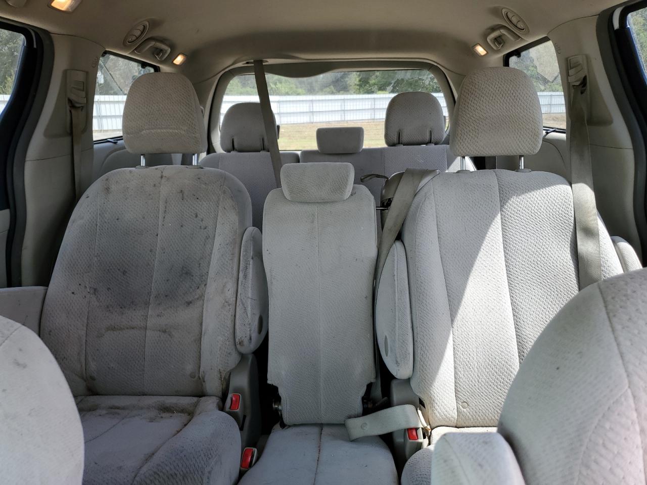 2012 Toyota Sienna Le VIN: 5TDKK3DC2CS205796 Lot: 81775215