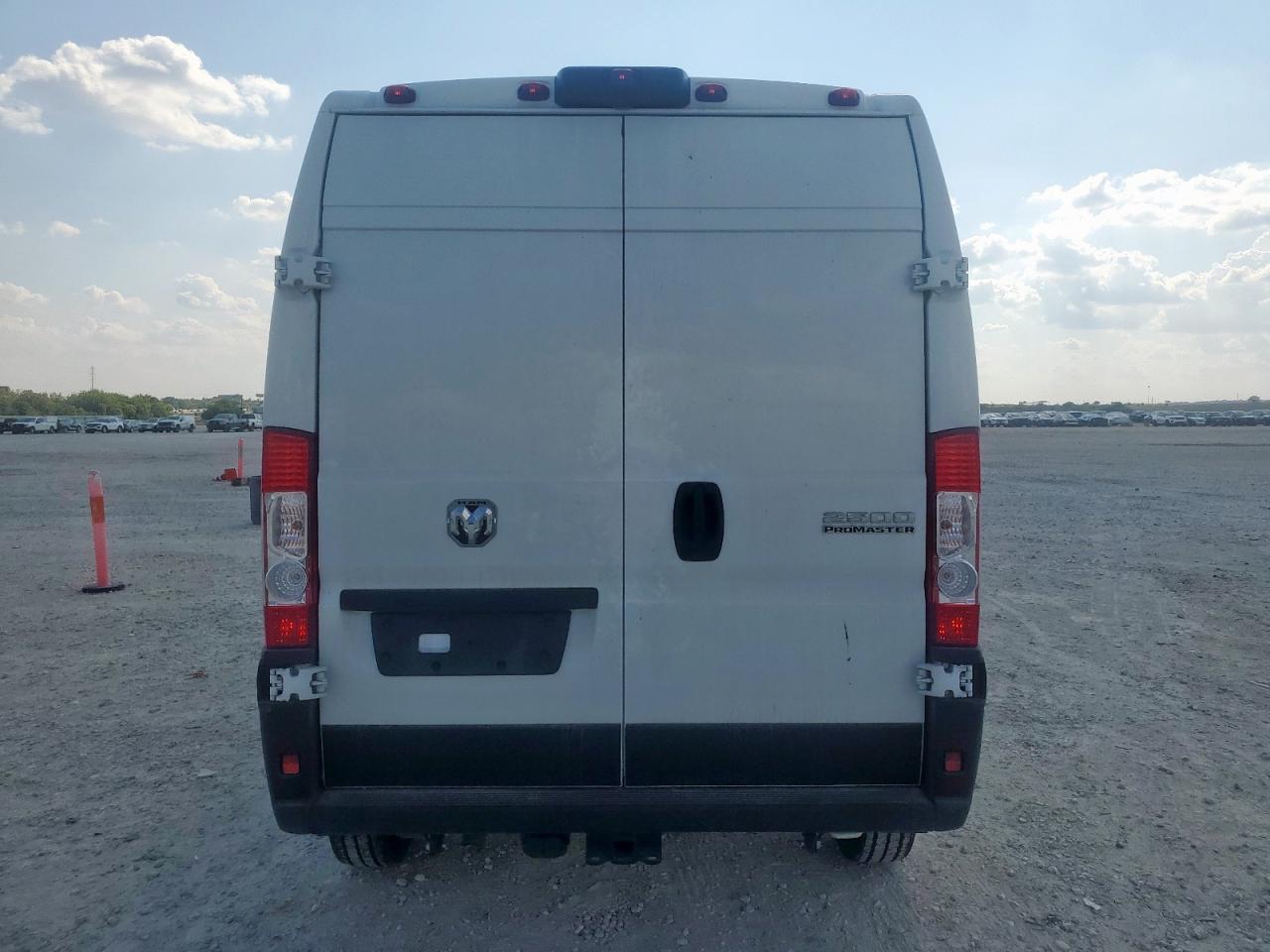 2024 Ram Promaster 2500 2500 High VIN: 3C6LRVDG4RE140488 Lot: 81673165