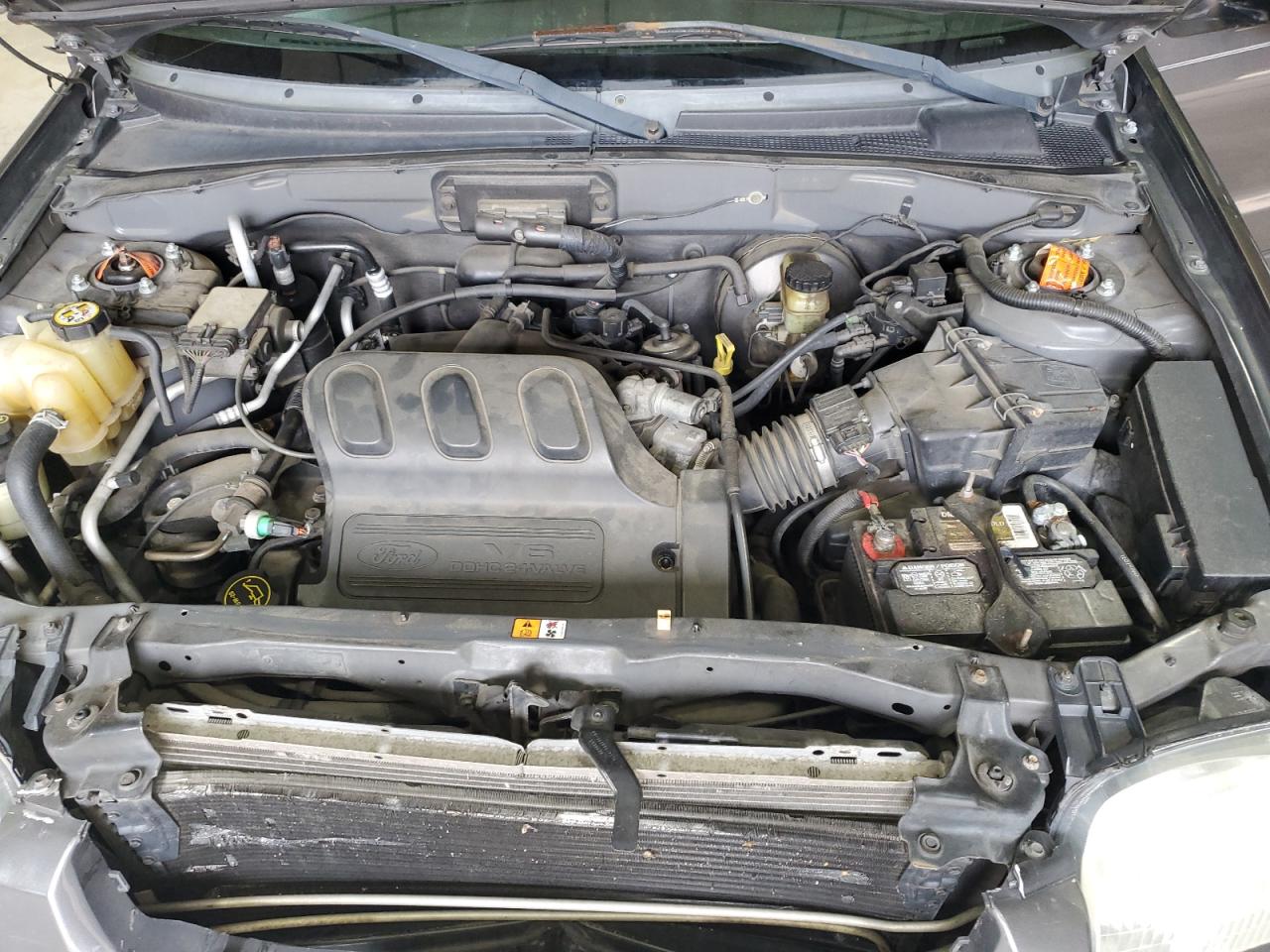 2003 Ford Escape Limited VIN: 1FMCU94153KB88916 Lot: 81922945